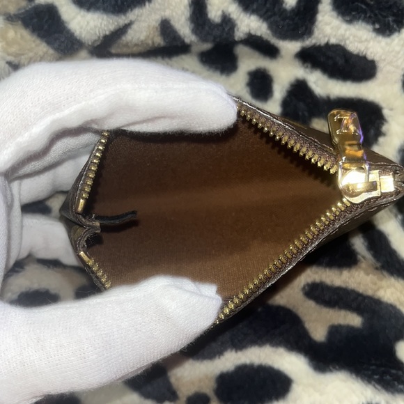 louis vuitton key pouch. (handmade) - Picture 6 of 7